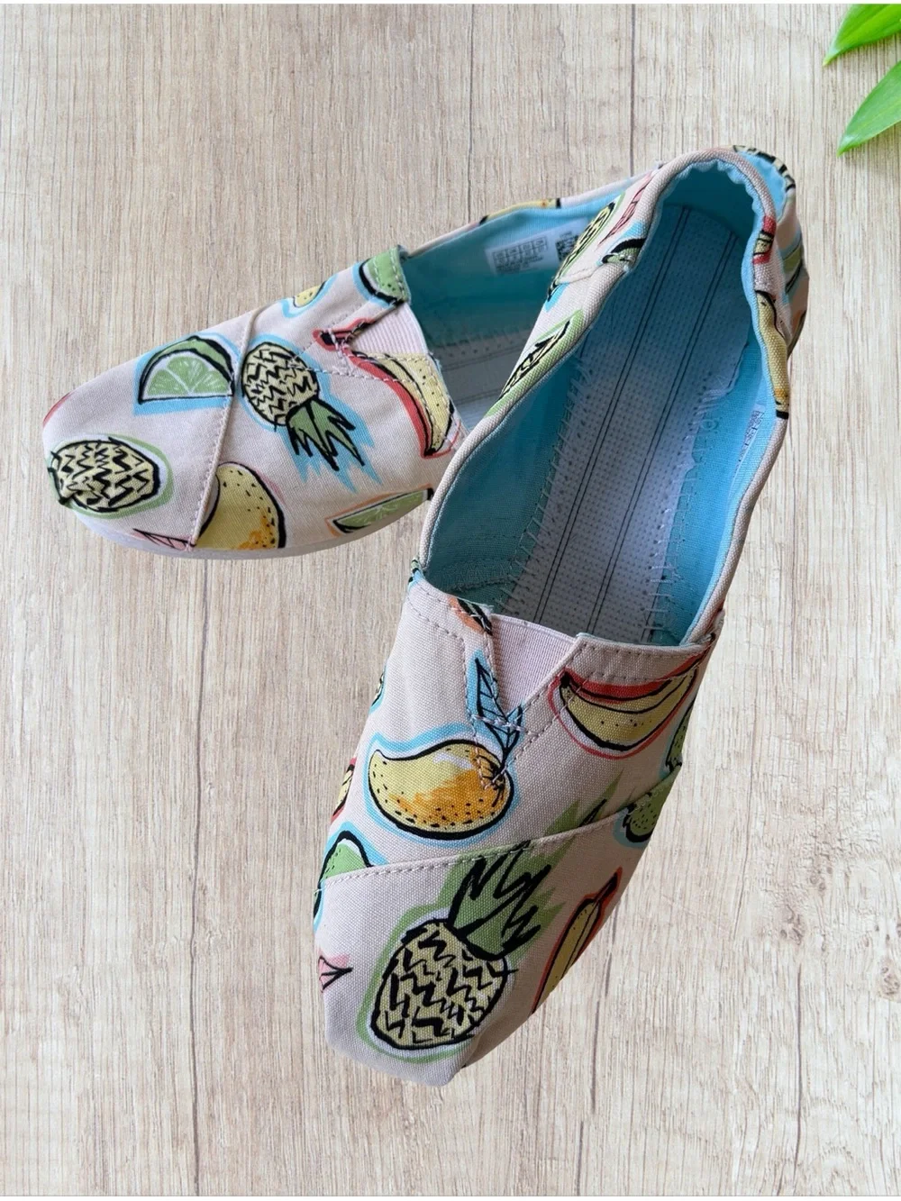 TOMS Tropical Fruit Print Alpargata Slip-On Shoes Women’s 10 EU 42